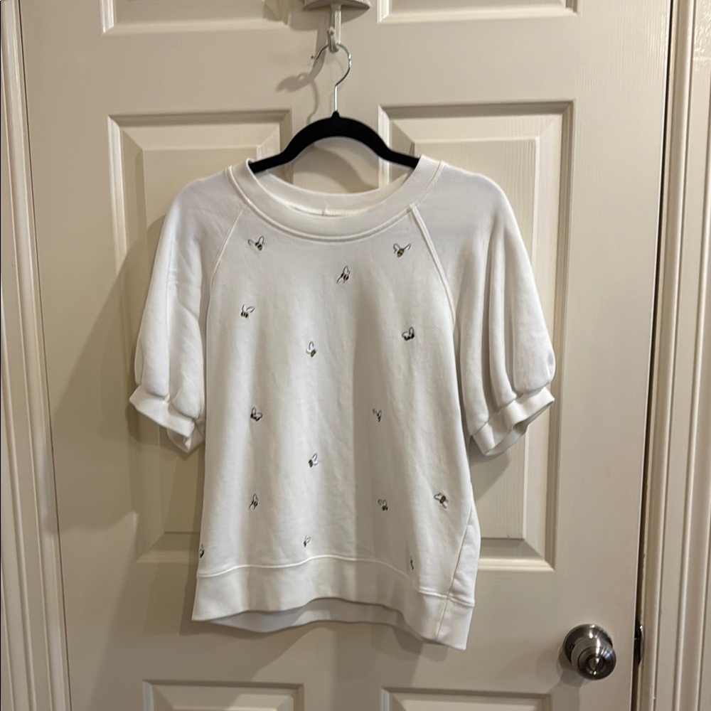 419 Kate Spade White Cuffed Sleeve Boxy Bee Short Sleeve Sweatshirt